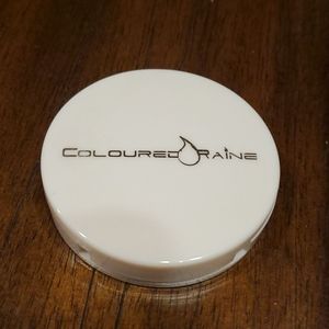 Colored Raine pressed highlighter